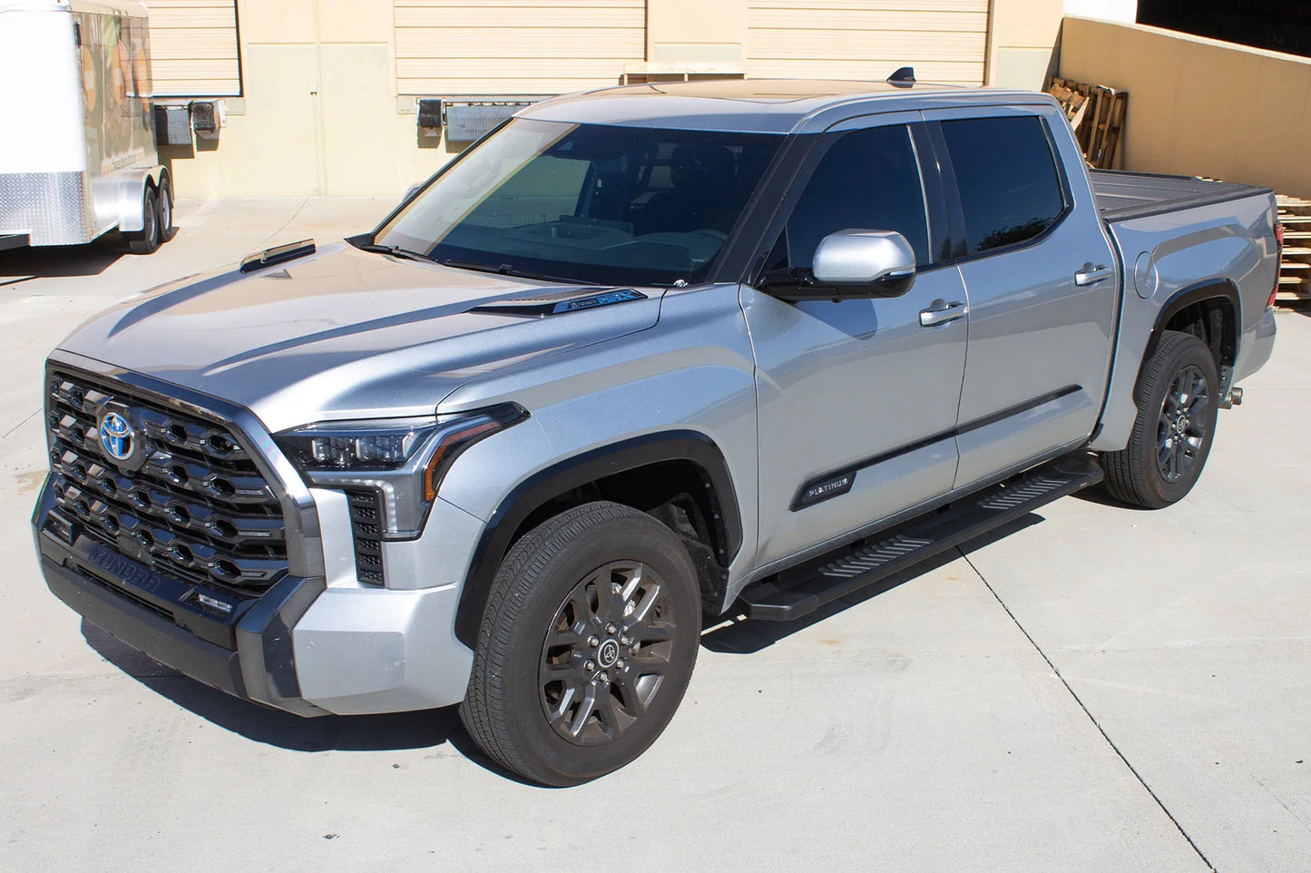 RAPTOR SERIES 6" SIDE STEPS 22-26 TOYOTA TUNDRA