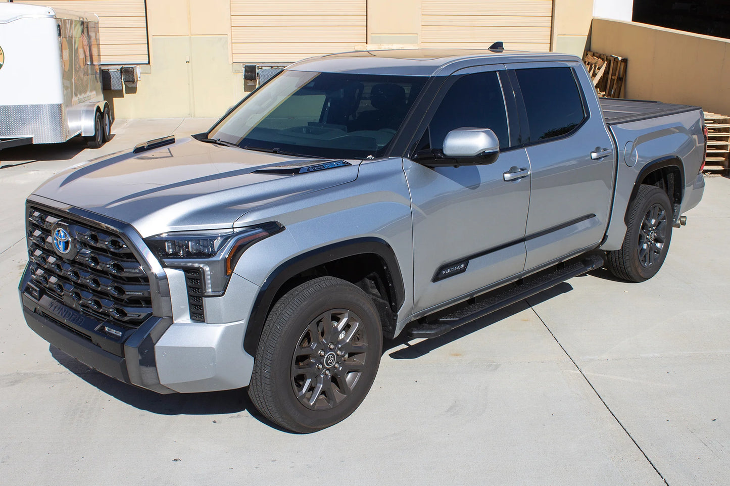RAPTOR SERIES 5" SIDE STEPS 22-26 TOYOTA TUNDRA
