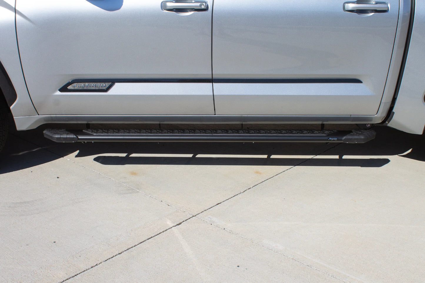 RAPTOR SERIES 5" SIDE STEPS 22-26 TOYOTA TUNDRA